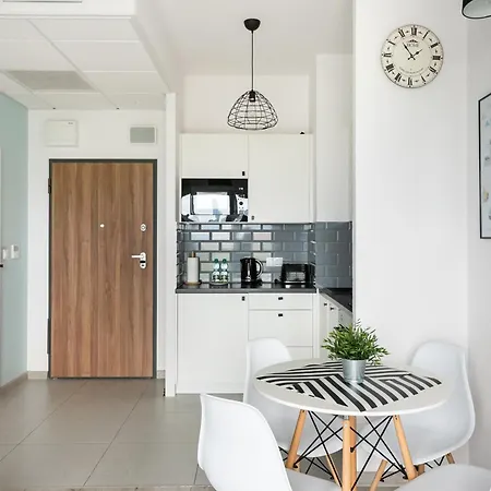 Prymasa Tysiaclecia Comfort By Bookinghost Apartmán Varšava