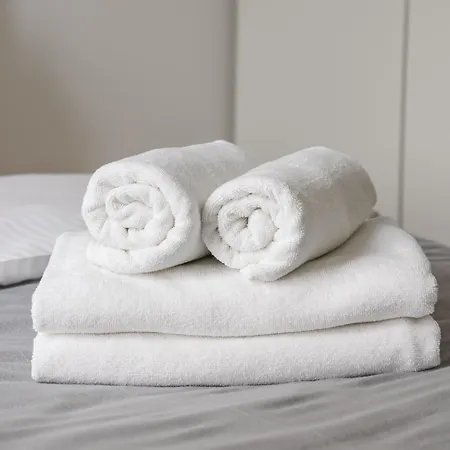 Prymasa Tysiaclecia Comfort ワルシャワ