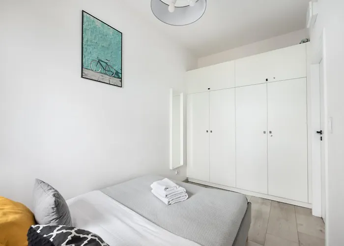 Lejlighed Prymasa Tysiaclecia Comfort By Bookinghost