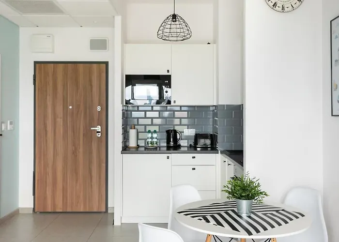 Prymasa Tysiaclecia Comfort By Bookinghost Lejlighed Warszawa