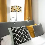 Prymasa Tysiaclecia Comfort By Bookinghost Appartement Varsovie