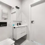 Appartement Prymasa Tysiaclecia Comfort By Bookinghost Varsovie