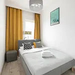 Prymasa Tysiaclecia Comfort By Bookinghost Appartement